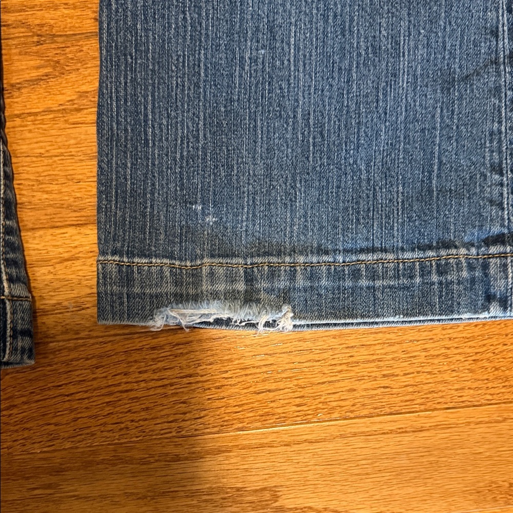 GAP Women's Light Blue Flared Jeans - Picture 6 of 6